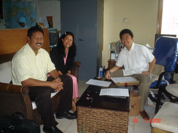 Mr. Tonton with Mr. Ramon Chong